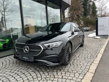 MERCEDES-BENZ E 220d  AMG   NIGHT  KEYLESS LED  KAMERA