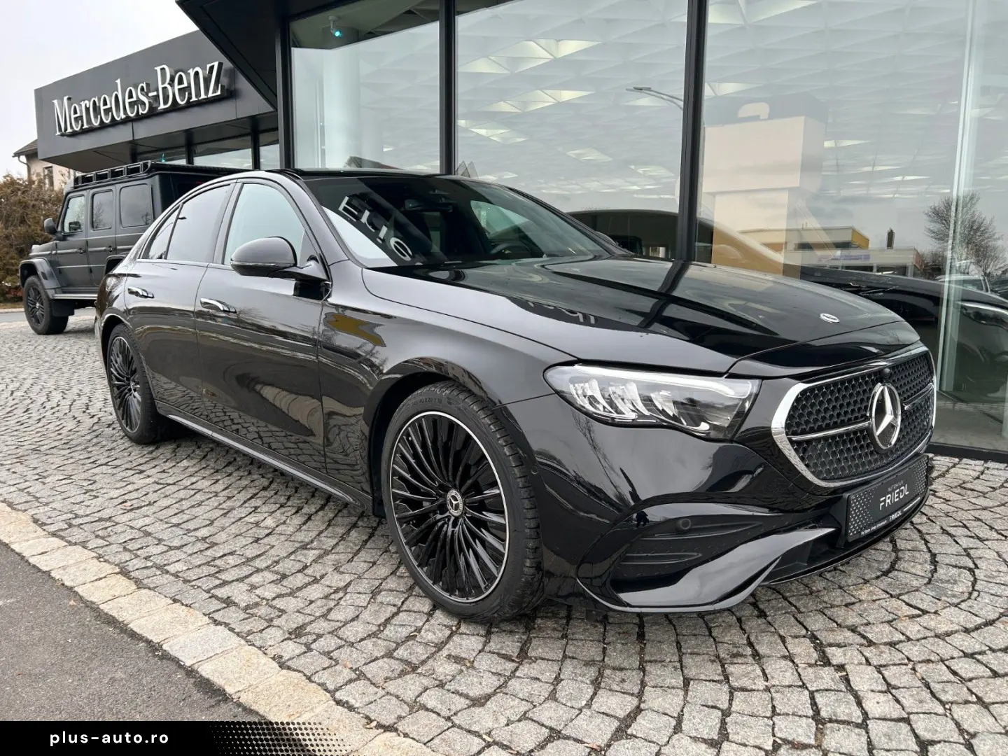 MERCEDES-BENZ E 220d  AMG   NIGHT  KEYLESS LED  KAMERA