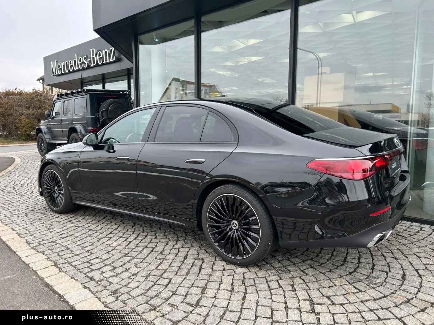 MERCEDES-BENZ E 220d  AMG   NIGHT  KEYLESS LED  KAMERA