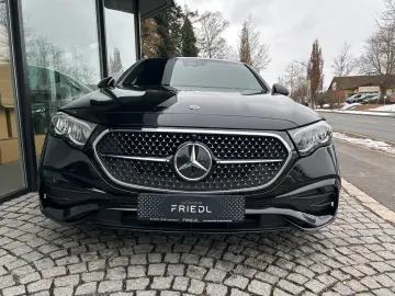 MERCEDES-BENZ E 220d  AMG   NIGHT  KEYLESS LED  KAMERA