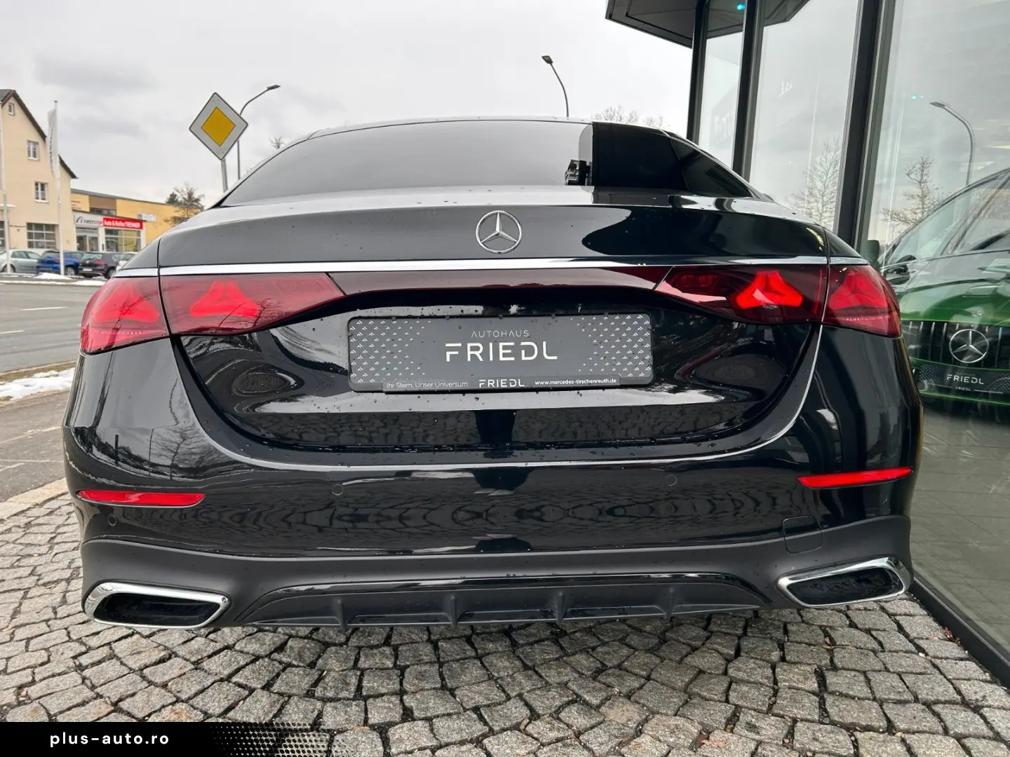 MERCEDES-BENZ E 220d  AMG   NIGHT  KEYLESS LED  KAMERA