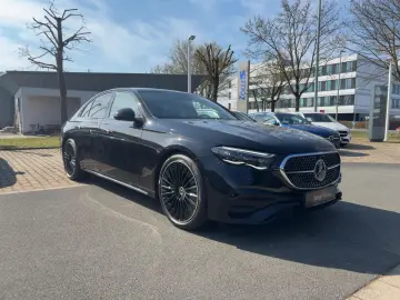 MERCEDES-BENZ E 200 AMG ADV. PLUS NIGHT PANO DISTR 360  AMBI