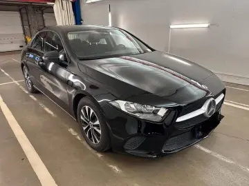 MERCEDES-BENZ A 180 A Limousine d 85kW 116pk 4D P Auto-7