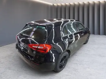 MERCEDES-BENZ A 180 d Key Lane Navi RKam AUT Facelift Klima