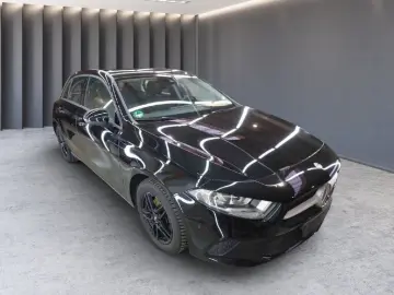 MERCEDES-BENZ A 180 d Key Lane Navi RKam AUT Facelift Klima