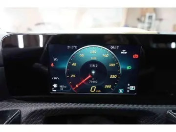 MERCEDES-BENZ A 180 d Key Lane Navi RKam AUT Facelift Klima