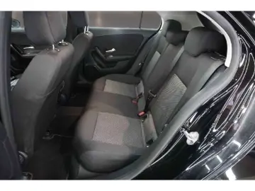 MERCEDES-BENZ A 180 d Key Lane Navi RKam AUT Facelift Klima
