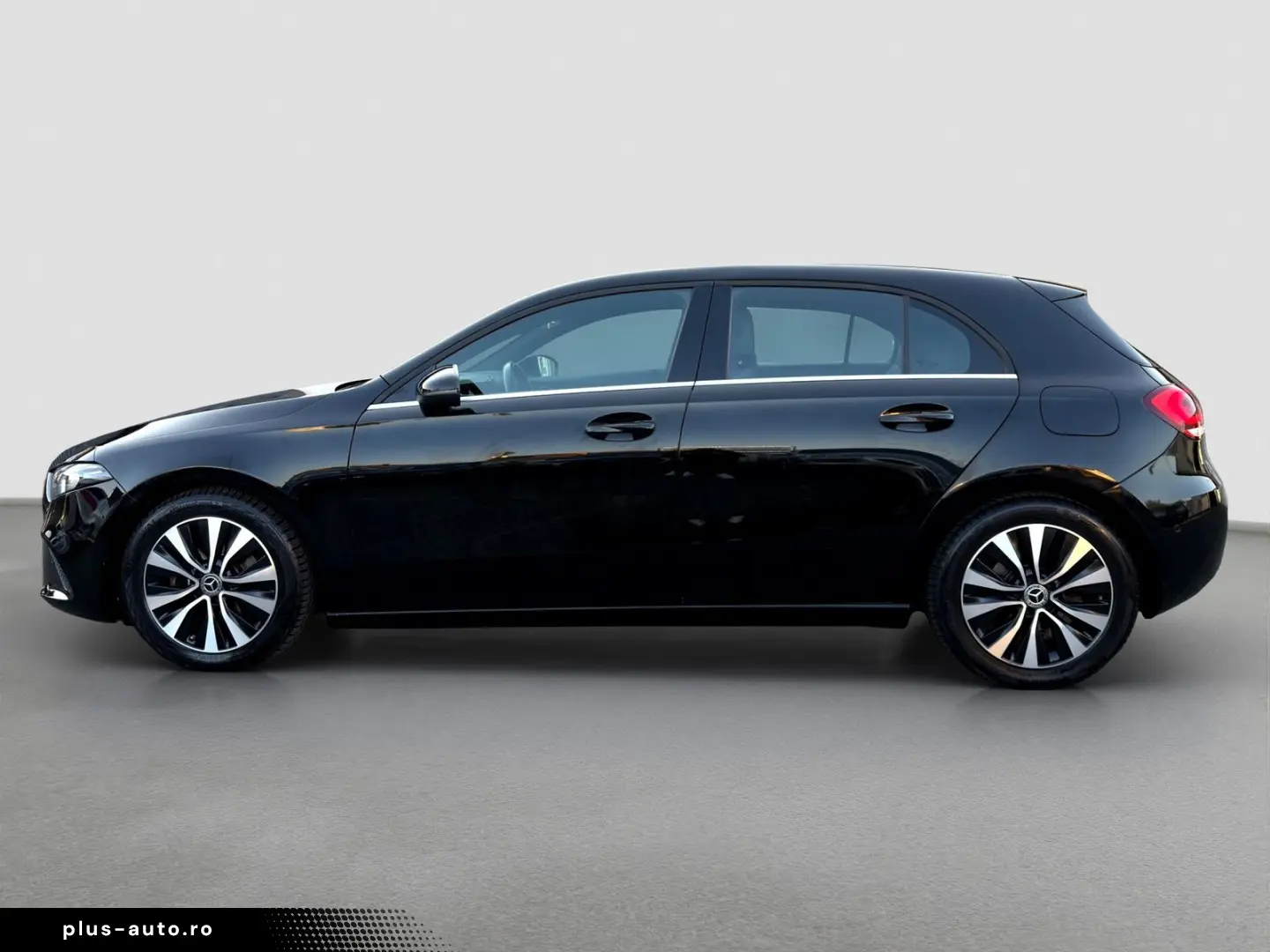 MERCEDES-BENZ A 180 WIDESCREEN KAMERA AMBIENTE SHZ LED NAVI