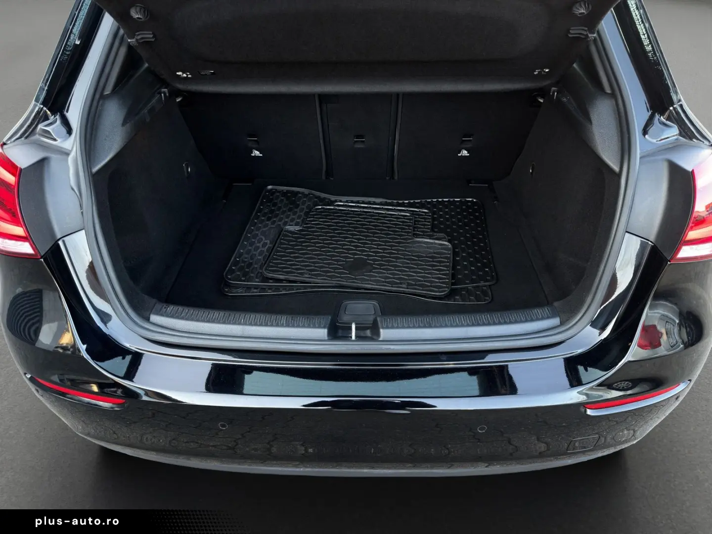 MERCEDES-BENZ A 180 WIDESCREEN KAMERA AMBIENTE SHZ LED NAVI