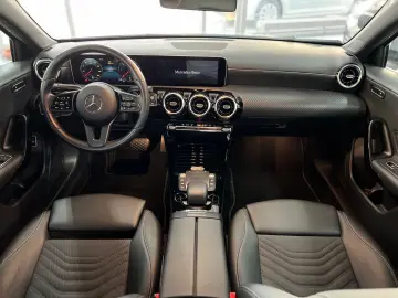 MERCEDES-BENZ A 180 d Style Limousine Digi Agility Park LED