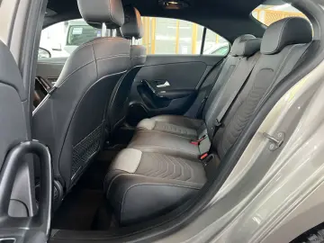 MERCEDES-BENZ A 180 d Style Limousine Digi Agility Park LED