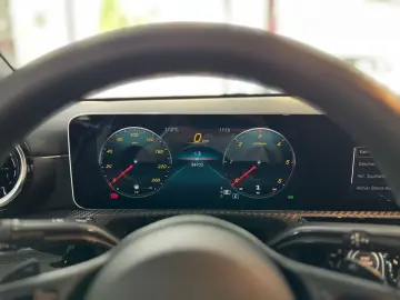 MERCEDES-BENZ A 180 d Style Limousine Digi Agility Park LED