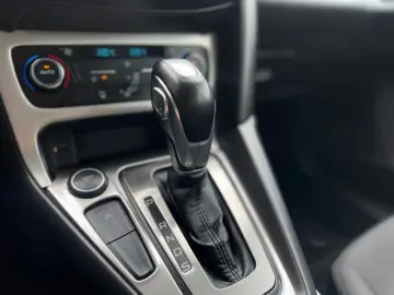 Ford Focus 2017 1.5TDCI   AUTOMAT  Navi JANTE  RATE GARANTIE