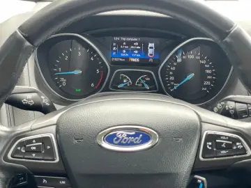 Ford Focus 2017 1.5TDCI   AUTOMAT  Navi JANTE  RATE GARANTIE