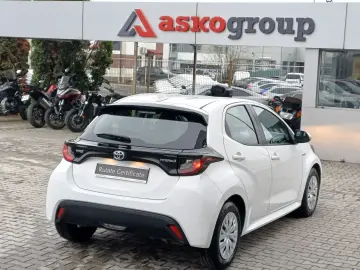 TOYOTA YARIS 1.5 hybrid 116 CP Eco