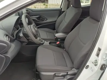 TOYOTA YARIS 1.5 hybrid 116 CP Eco