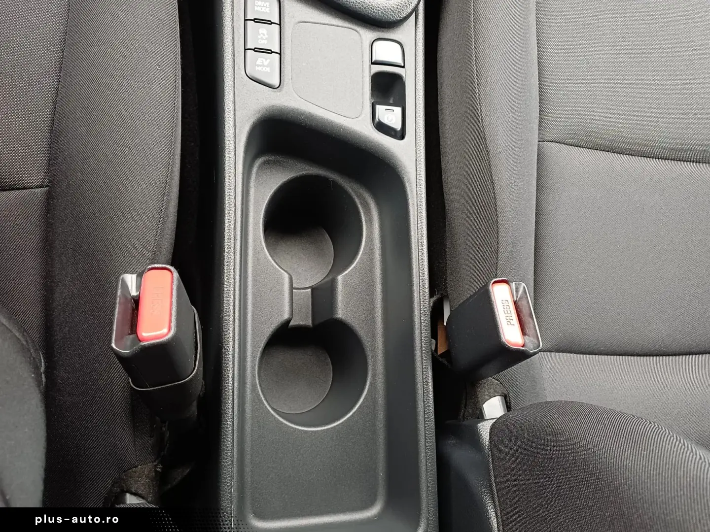 TOYOTA YARIS 1.5 hybrid 116 CP Eco