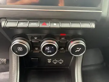 RENAULT CAPTUR 1.5 Blue dCi ZEN 115 CP   Car no 54