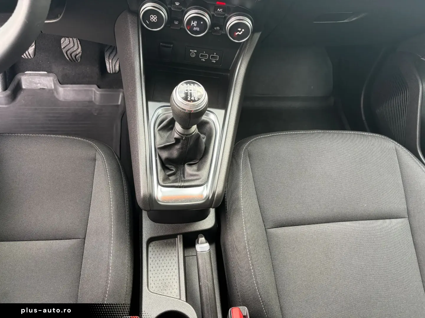 RENAULT CAPTUR 1.5 Blue dCi ZEN 115 CP   Car no 54