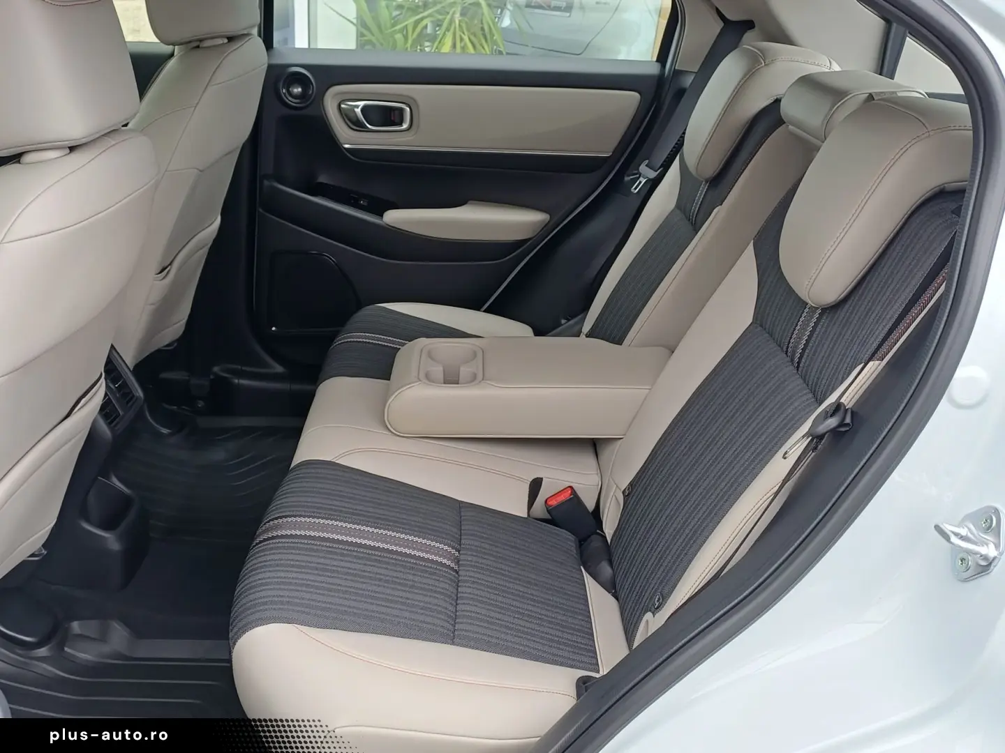 HONDA HR-V 1.5 e HEV 130 cp Advance Style