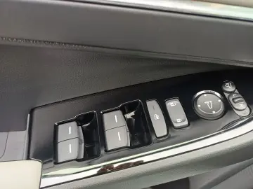 HONDA HR-V 1.5 e HEV 130 cp Advance Style