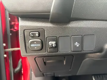 Toyota Auris Business 1.8 HEV- No 12