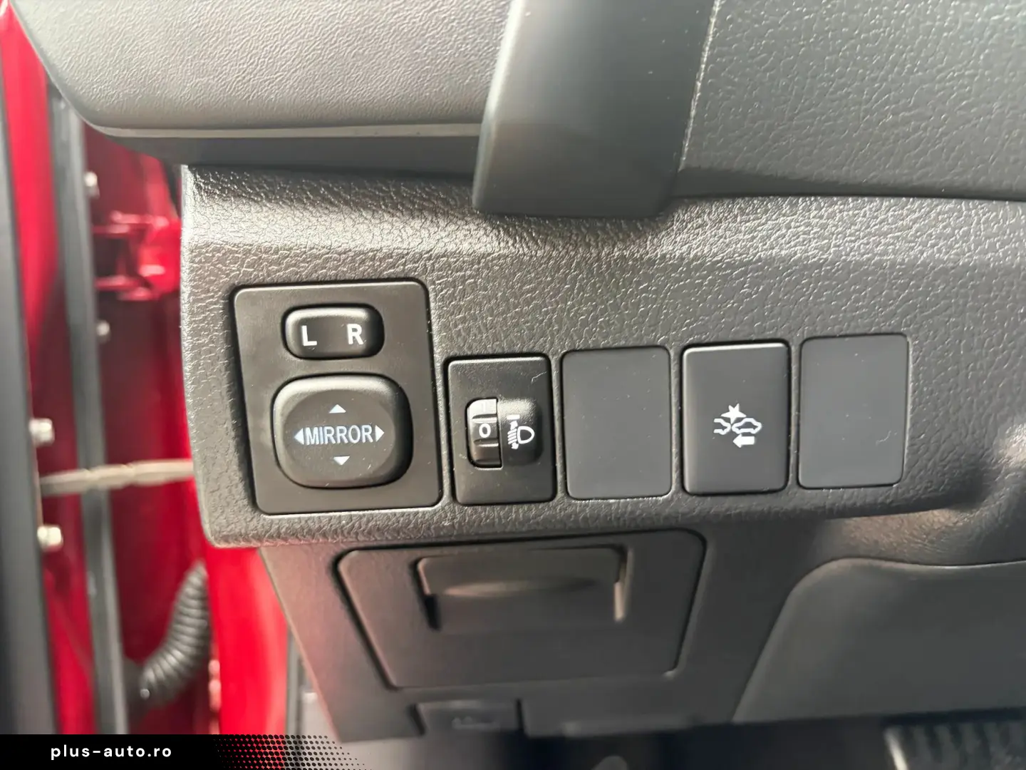 Toyota Auris Business 1.8 HEV- No 12