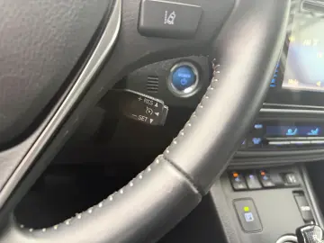 Toyota Auris Business 1.8 HEV- No 12