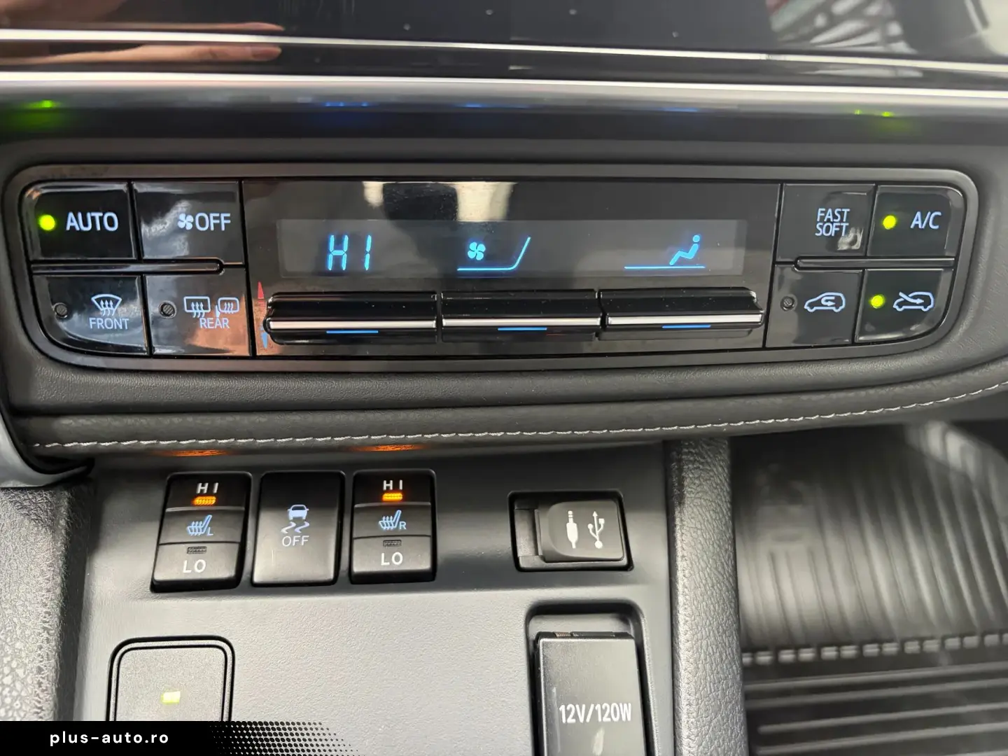 Toyota Auris Business 1.8 HEV- No 12