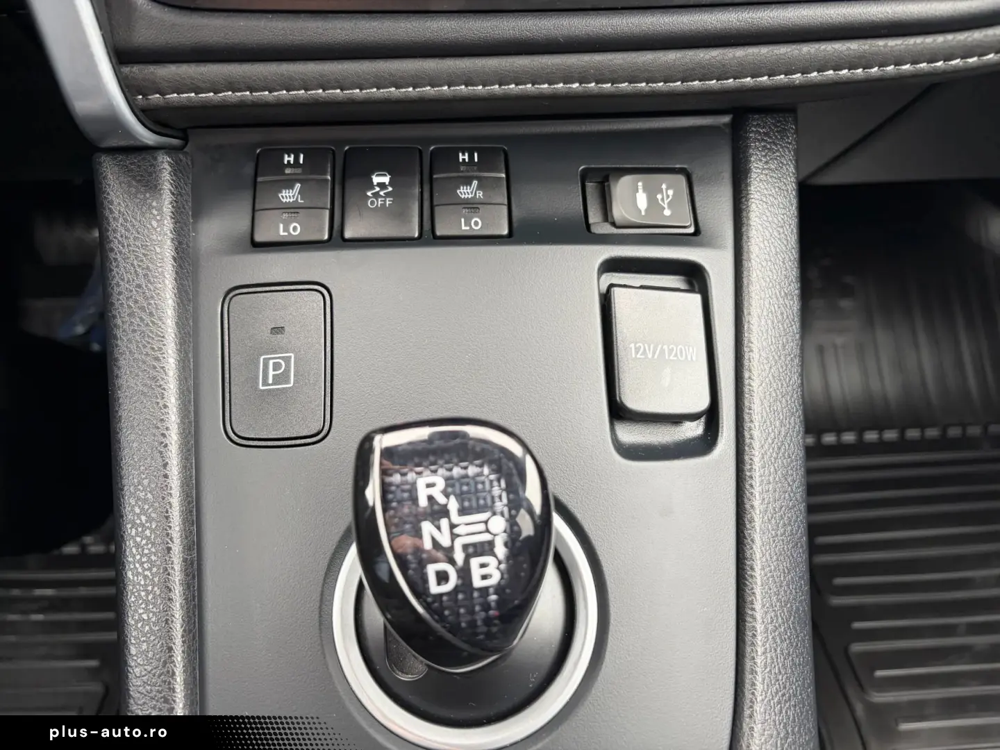 Toyota Auris Business 1.8 HEV- No 12