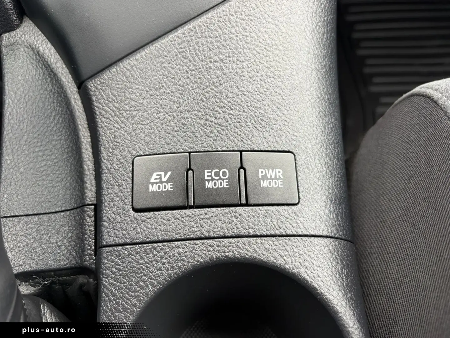 Toyota Auris Business 1.8 HEV- No 12