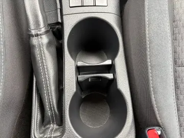 Toyota Auris Business 1.8 HEV- No 12