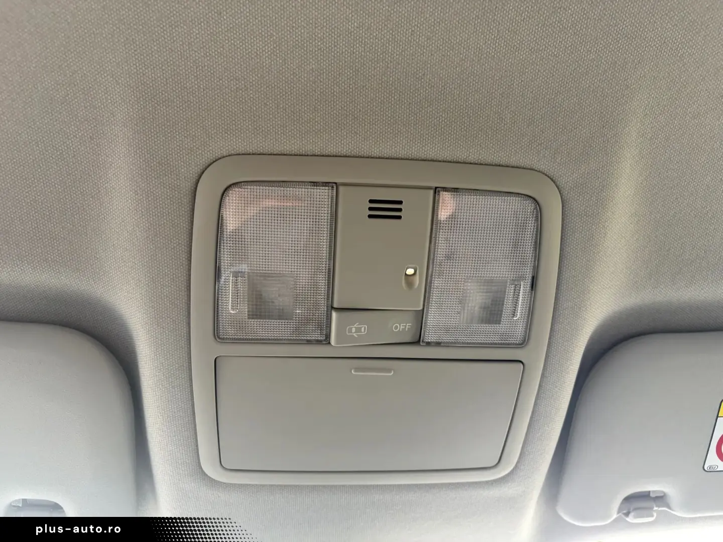 Toyota Auris Business 1.8 HEV- No 12