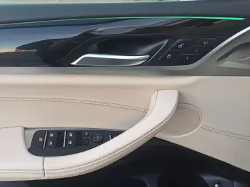 BMW X3 xDrive30e 2.0 Plug-in Hybrid Advantage AT