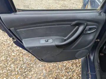 Dacia Duster   2015   1.5 dCi 109CP   4x4