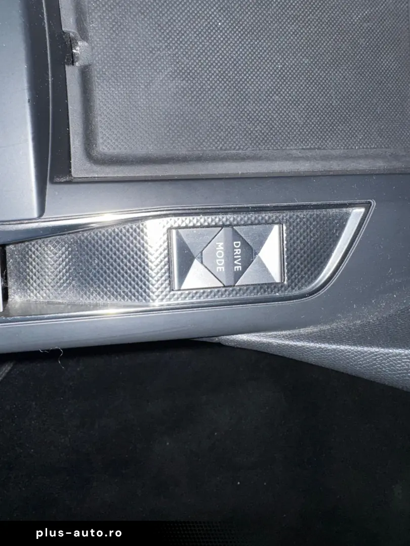 DS3 CrossBack 2020 Automat - Garantie 3 Ani