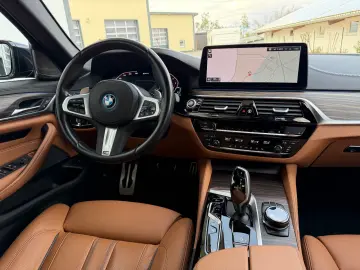 BMW 545e xDrive M-SPORT PRO AHK HARMAN-KARDON LEDER