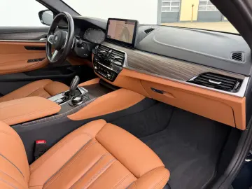 BMW 545e xDrive M-SPORT PRO AHK HARMAN-KARDON LEDER