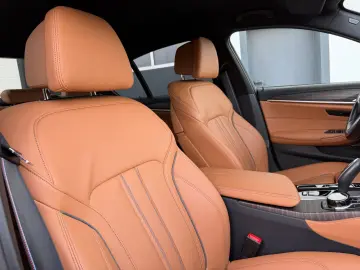 BMW 545e xDrive M-SPORT PRO AHK HARMAN-KARDON LEDER