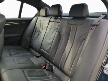 BMW 530iA M Sport Laser DA HUD KomfSi SoftCl HiFi