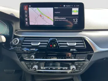 BMW 530i    M-Sport ACC Laser SpurAss HUD Navi RFK