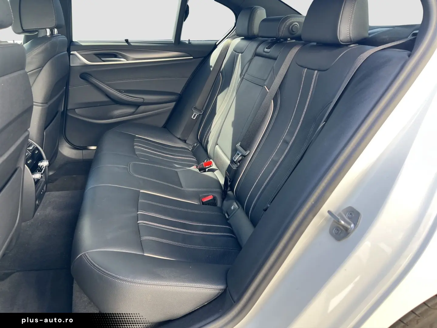 BMW 530i    M-Sport ACC Laser SpurAss HUD Navi RFK