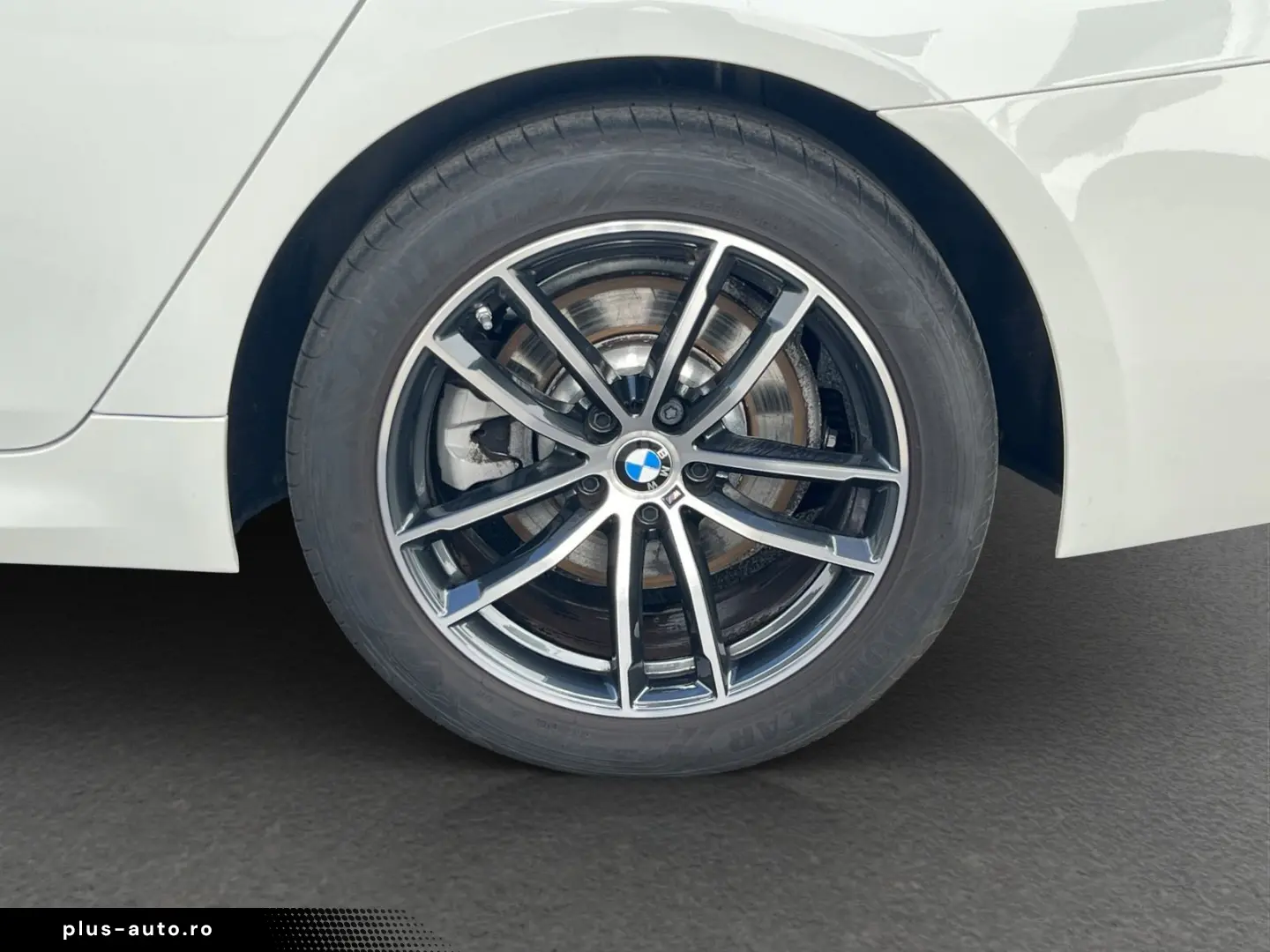 BMW 530i    M-Sport ACC Laser SpurAss HUD Navi RFK