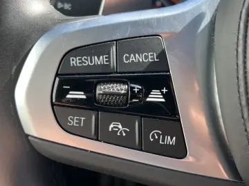 BMW 530i    M-Sport ACC Laser SpurAss HUD Navi RFK