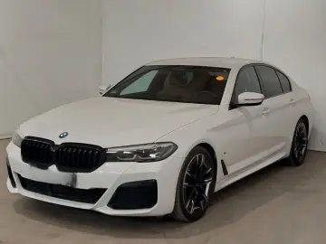 BMW 530d xDr. Lim. M-Sport LED ACC AHK HiFi Sthzg