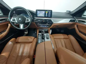 BMW 530d xDr. Lim. M-Sport LED ACC AHK HiFi Sthzg