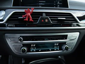 BMW Seria 7 740d xDrive MHEV