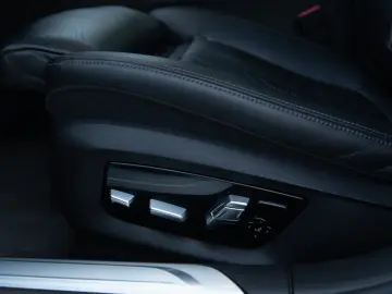 BMW Seria 7 740d xDrive MHEV