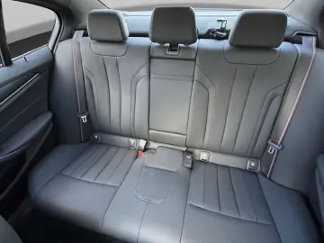 BMW 530e iPerformance Limousine M Sport Laser Parkin