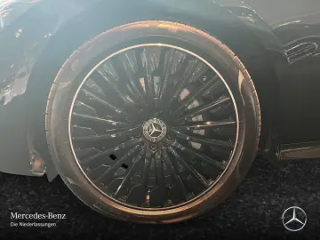 MERCEDES-BENZ CLE 300 e AMG Prem Fahrass  Night Digital Pano